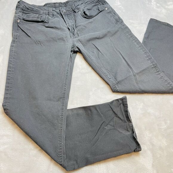 Buffalo David Bitton Six-x Jeans Mens 32x30 Gray Slim Straight Leg Stretch - Picture 1 of 7
